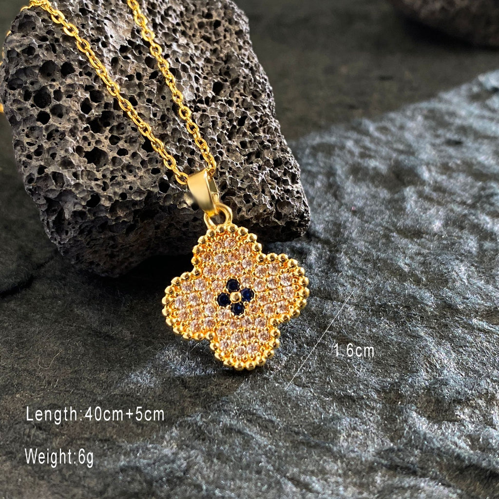 Four Leaf Clover Zirconium Jewelry Set