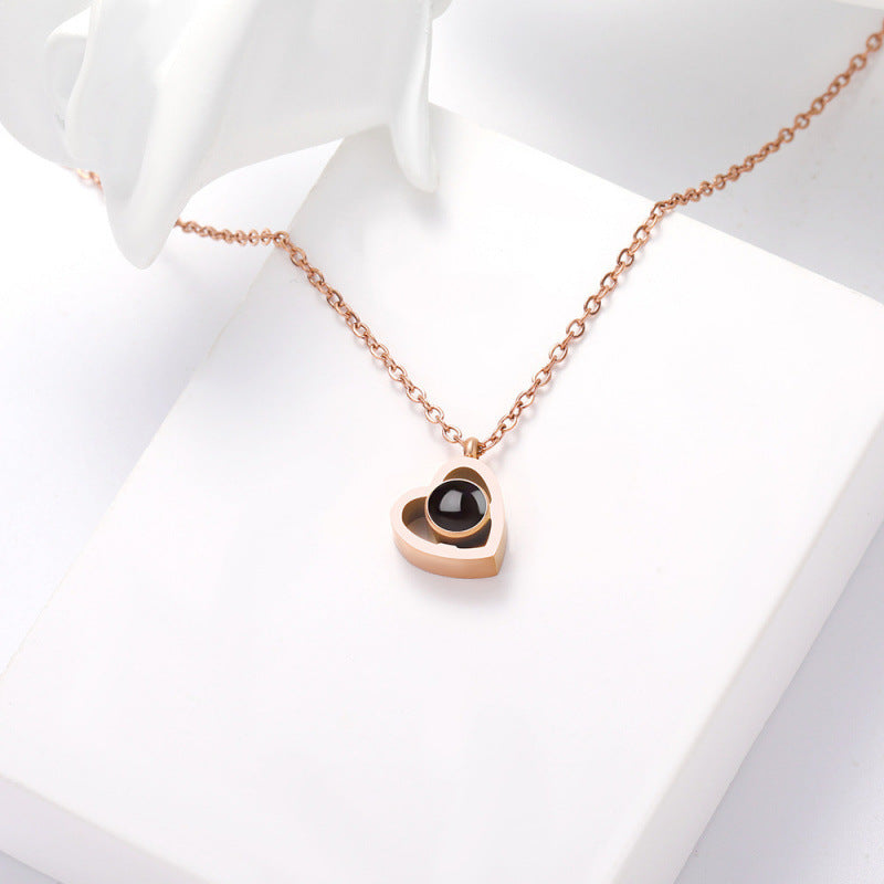 Heart-shaped photo projection necklace
